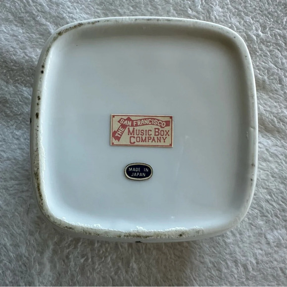 Vintage White and Pink Floral Music Jewelry Box Cherry Blossom Decor Accents - Picture 9 of 11